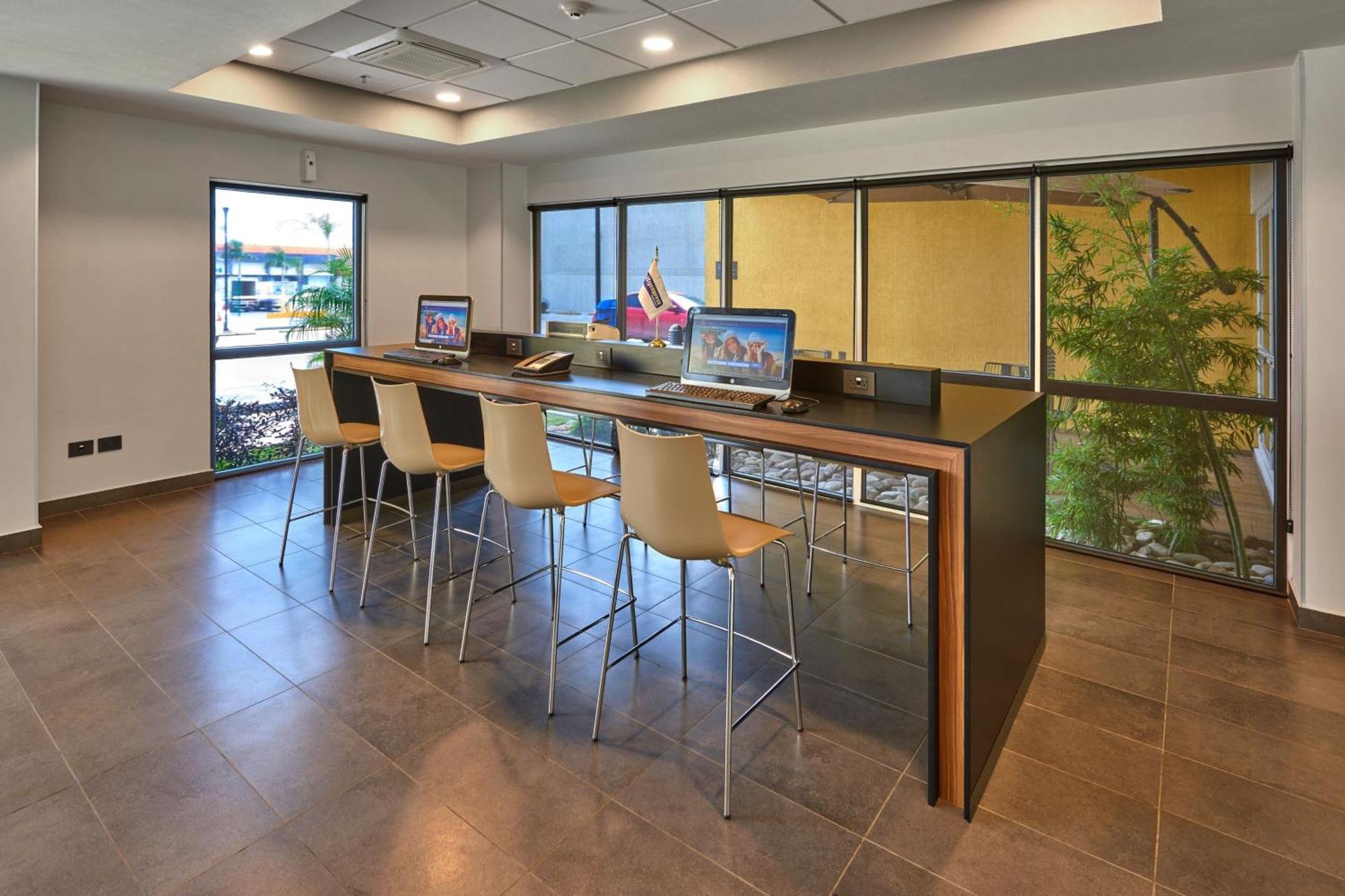 City Express By Marriott Tampico Altamira ميرامار المظهر الخارجي الصورة